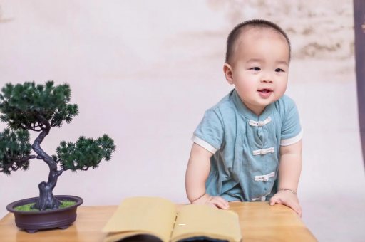 海东孕妇显怀是几个月